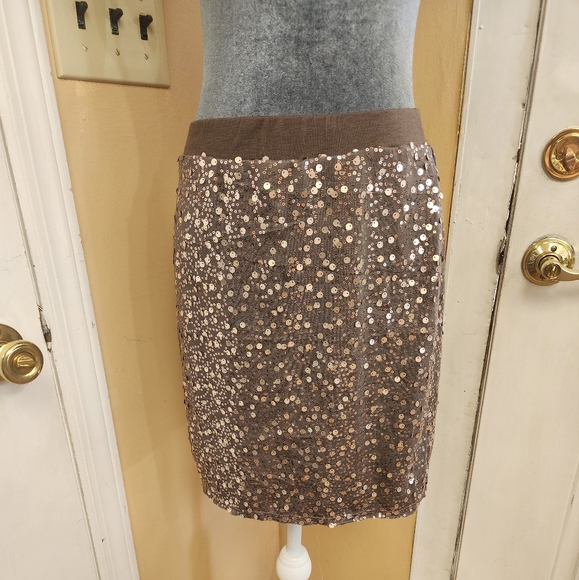 Gold Sequin Stretchy Bodycon Mini Skirt | Color: Gold | Size:M - Picture 1 of 4